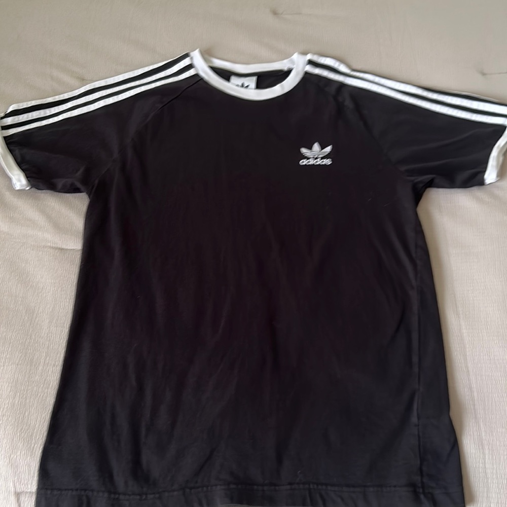 Adidas Tshirt